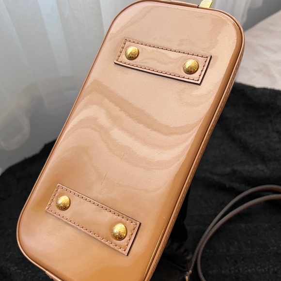 Auth Louis Vuitton Vernis Alma BB Rose Velours w/ Gold Hardware - Picture 7 of 16